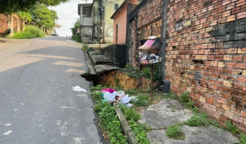 Erosão em rua preocupa moradores na zona leste de Manaus