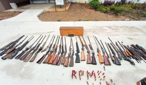 Homem é preso com 35 espingardas durante patrulhamento da PMAM em Novo Airão