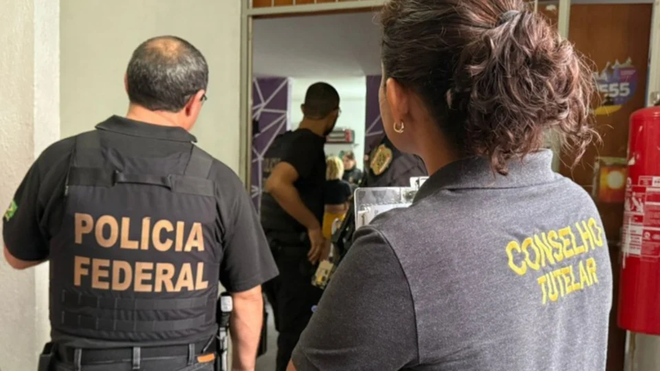 Homem é preso em Manaus por crimes de abuso sexual infantil; era integrante de banda de eventos infantis