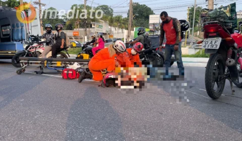 Idoso fica gravemente ferido após ser atingido por carro na Avenida Torquato Tapajós