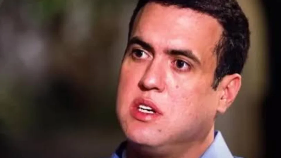 VÍDEO: Homem jurado de morte é assassinado a tiros dentro de aeroporto