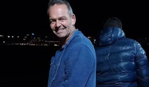 Homem vai ao hospital com gripe forte e descobre bactéria rara e mortal nas nádegas