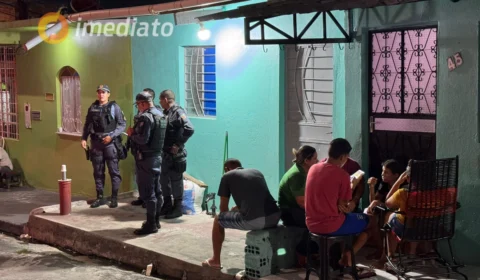 Jovem é executado a tiros dentro de residência no bairro Novo Aleixo