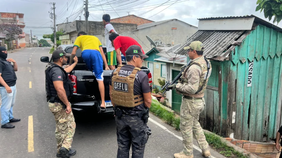 Polícia Civil realiza Operação Restauração contra o crime organizado em Coari