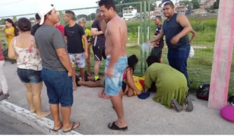 Motociclista sofre corte no pescoço ao ser atingido por linha de cerol no bairro Novo Aleixo