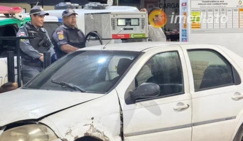 VEJA VÍDEO: homem é assassinado a tiros por suposto amigo dentro de táxi em Iranduba
