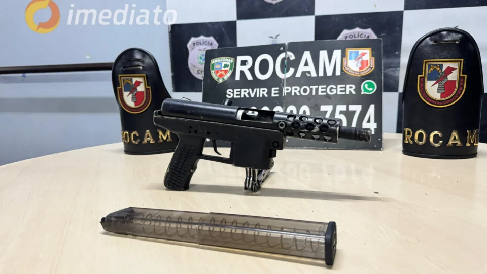 Rocam apreende submetralhadora em beco no bairro São Lázaro