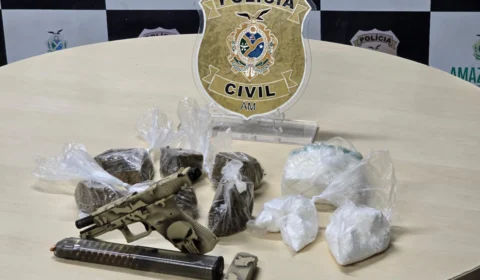 Polícia prende ‘Mikey Mau’, gerente do tráfico no Novo Aleixo, com armas e drogas