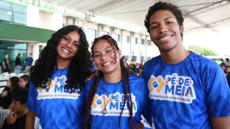 Pé-de-meia: Pagamento de parcela começa nesta segunda-feira (25)