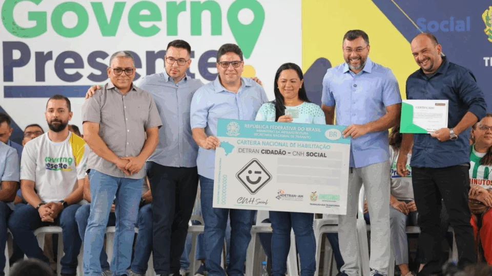 Wilson Lima destaca alcance da ‘CNH Social’ com 15,8 mil documentos entregues no estado