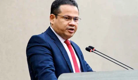 Líder de David Almeida na CMM é obrigado a retratar fake news contra governo do Amazonas