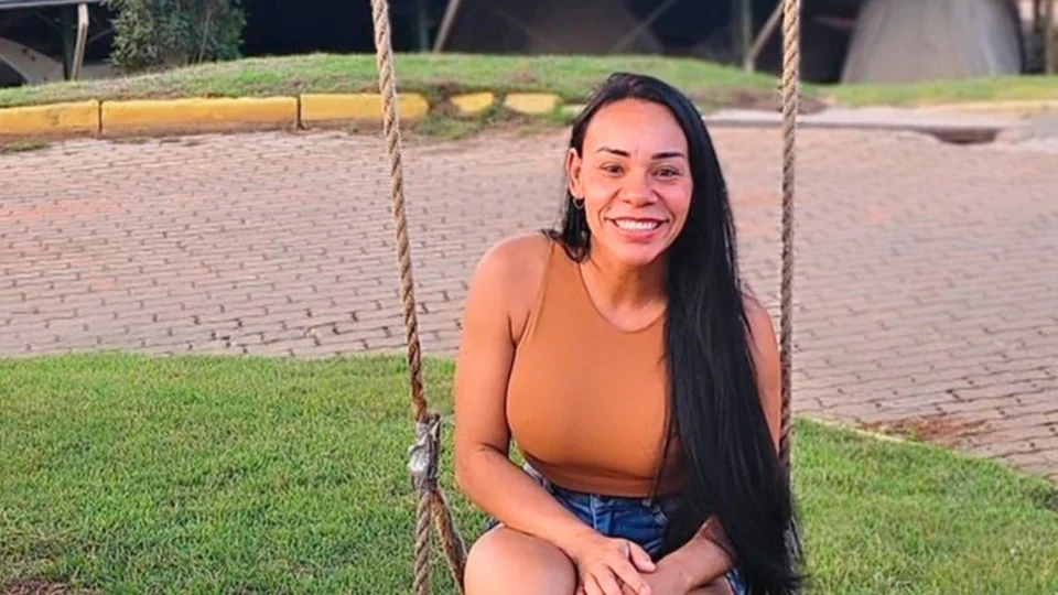 Caso Clísia: Amazonense foi arremessada de ponte ainda viva; sangue é encontrado no apartamento do ex-companheiro