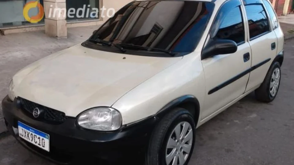 Família pede ajuda para encontrar carro furtado no São José