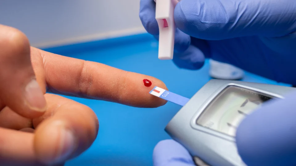 Diabetes: saiba identificar os primeiros sinais e evitar complicações graves