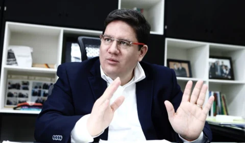 TCE-AM afasta Ari Moutinho Júnior após conselheiro virar réu no STJ