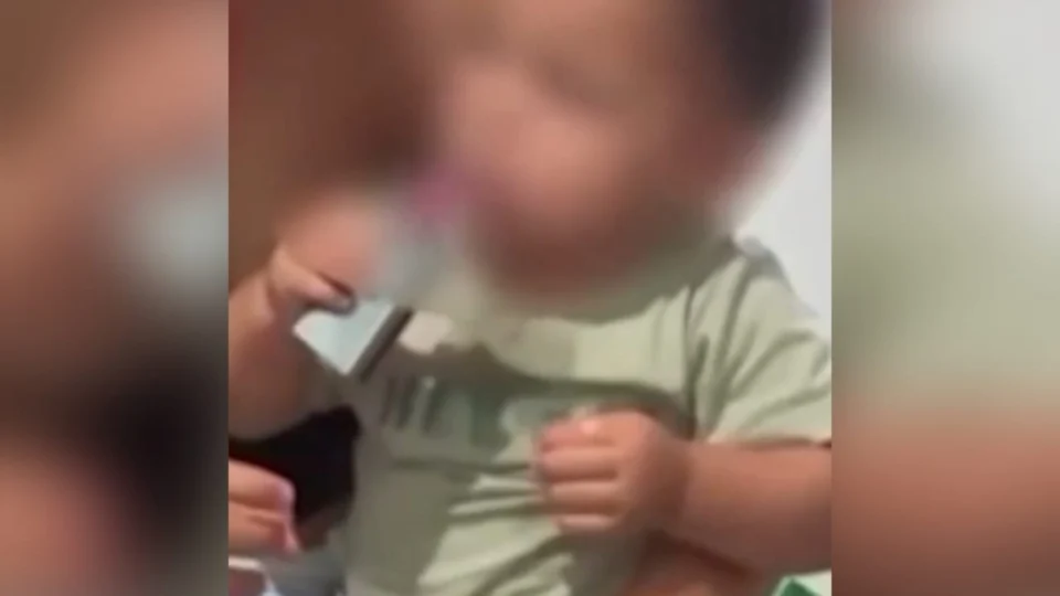 Polícia Civil investiga adolescente que ofereceu cigarro eletrônico a bebê em Goiás