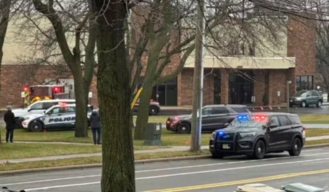 Ataque a tiros deixa 5 mortos em escola cristã nos EUA