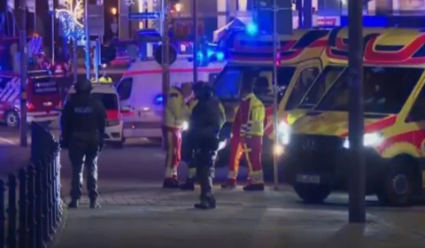 Motorista invade feira de Natal e mata duas pessoas na Alemanha