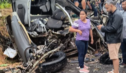Vídeos: Acidente envolvendo ônibus e carreta deixa mortos e feridos na AM-010