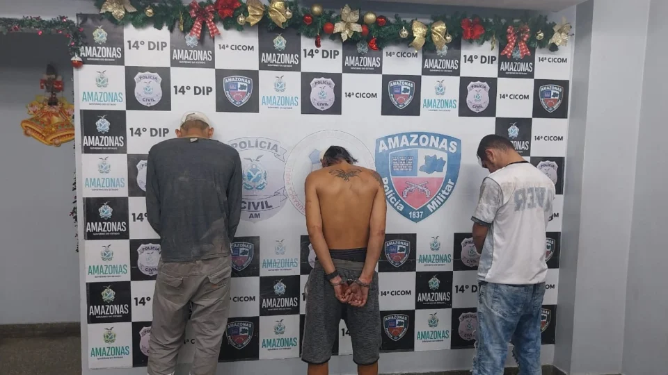 Trio é preso após roubo e perseguição em Manaus