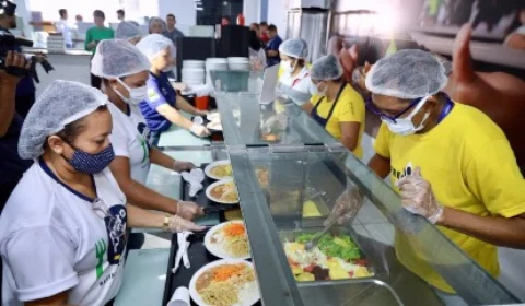 Unidades do Prato Cheio da capital terão almoço especial na véspera de Ano Novo