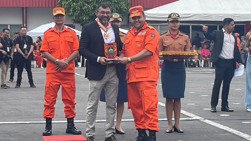 Governo do Amazonas forma 200 novos soldados do Corpo de Bombeiros e reforça segurança no estado