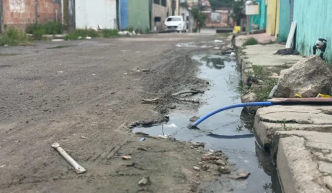 Moradores do Gilberto Mestrinho cobram melhorias após anos de negligência