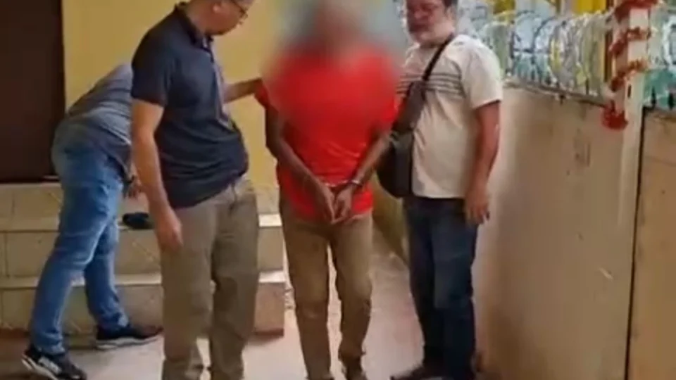 Idoso é preso por abusar de adolescente de 12 anos