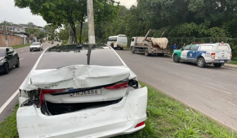 Acidente na Avenida Margarita deixa trânsito lento e provoca danos materiais