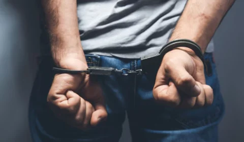 Tentativa de feminicídio: Homem é preso após agressão violenta à ex-companheira no AM