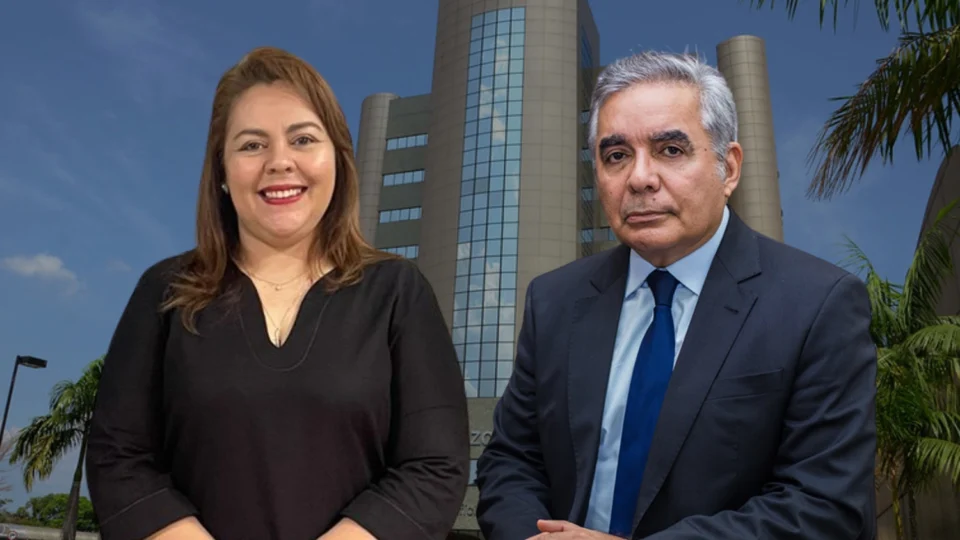 Giselle Scopel, presidente do CEBRASC, apresenta o Núcleo de Arbitragem ao desembargador Flávio Pascarelli