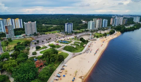 Praia da Ponta Negra permanecerá interditada durante o Réveillon em Manaus, mesmo com subida do Rio Negro
