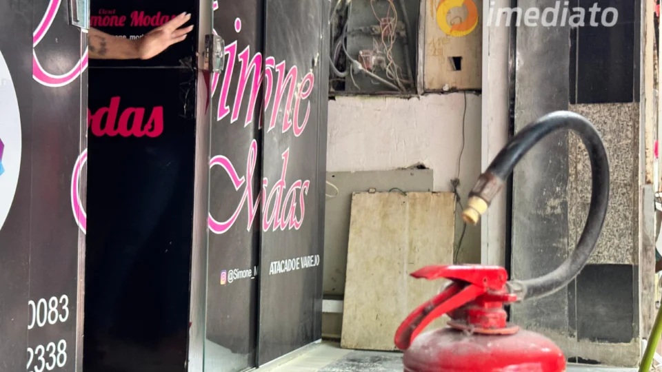 Princípio de incêndio em galeria no centro de Manaus causa grande susto