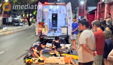 Mulher é brutalmente agredida no meio da rua pelo marido no bairro Cachoeirinha