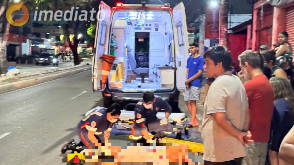 Mulher é brutalmente agredida no meio da rua pelo marido no bairro Cachoeirinha