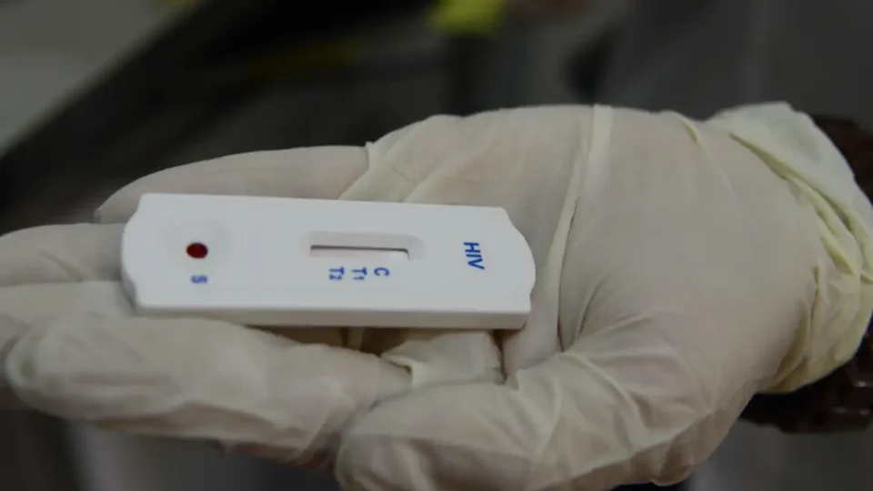 A cada 15 minutos, uma pessoa é infectada pelos vírus HIV no Brasil