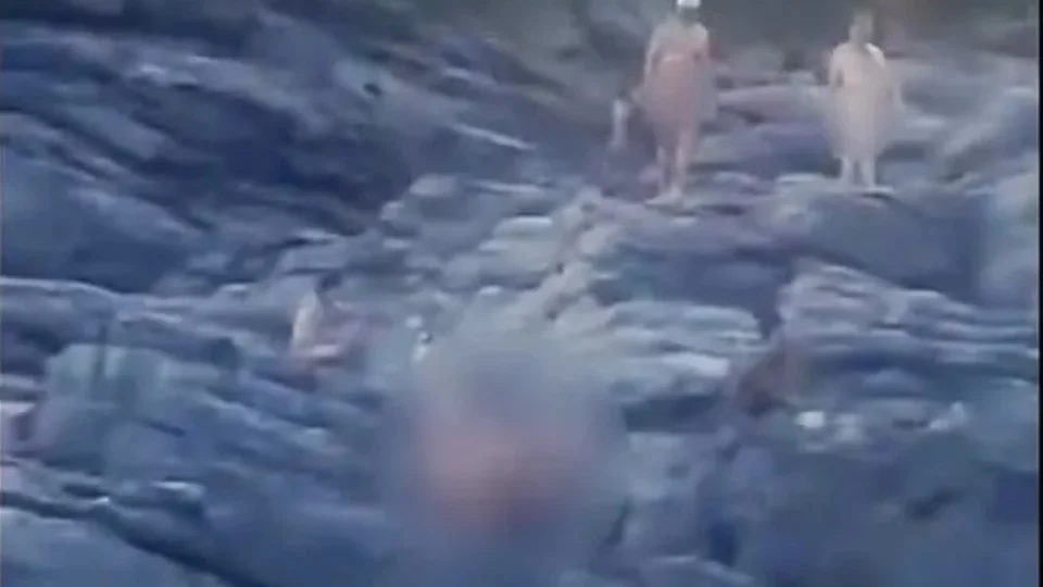 VEJA VÍDEO: 15 homens são flagrados em momentos íntimos em praia no RJ