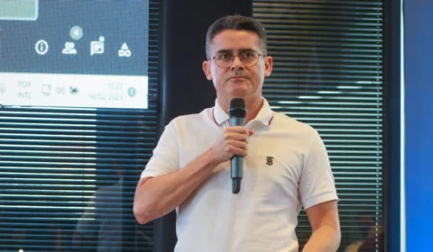 David Almeida ataca e ameaça deputados do AM por causa de recursos