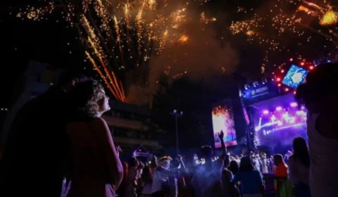 Réveillon do Largo: Festa direcionada às famílias com valorização dos artistas da terra atrai mais de 30 mil pessoas ao Centro