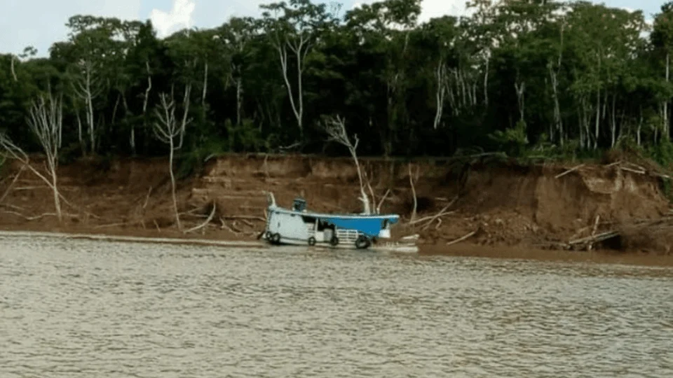 Piratas do rio sequestram e torturam tripulantes de barco pesqueiro no Solimões