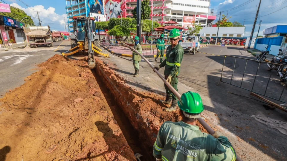 Prosai Parintins avança com obras de abastecimento de água e esgoto