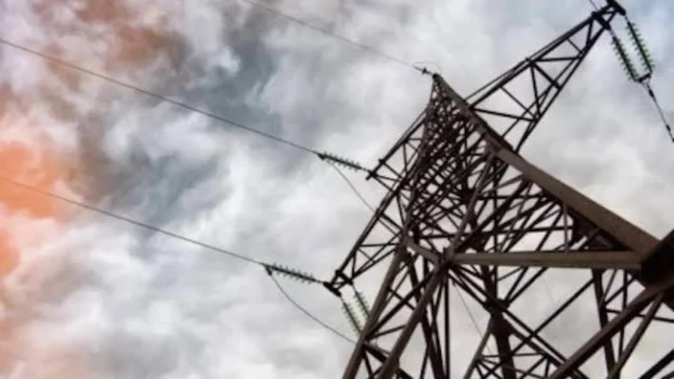 Energia é restabelecida em Manaus e municípios vizinhos