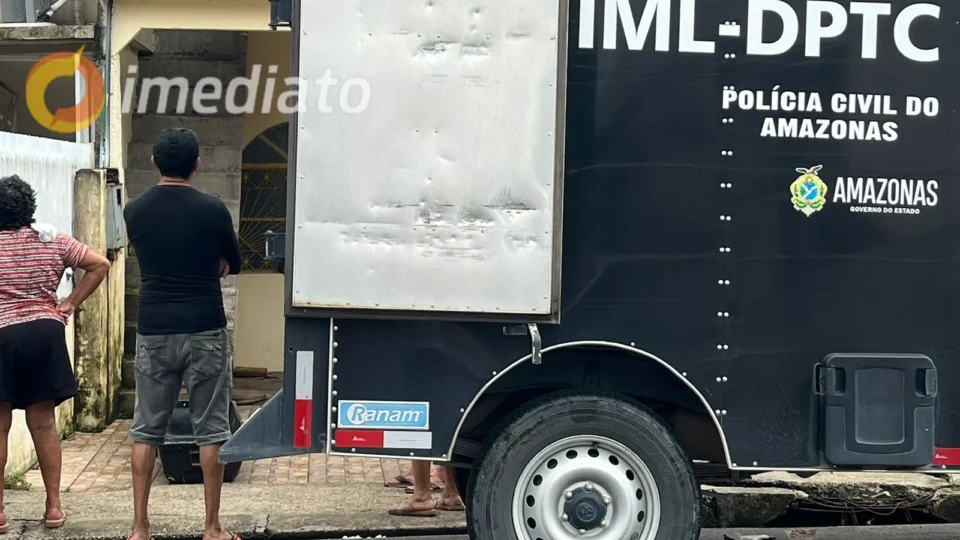 Homem morre eletrocutado durante reparos no forro de casa no bairro Cachoeirinha