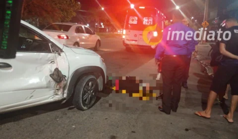 Colisão entre carro e motocicleta deixa casal ferido na Avenida Camapuã