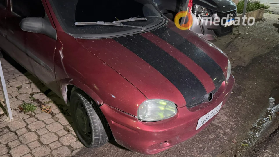 Homem fuma crack, furta carro no Centro de Manaus e acaba preso