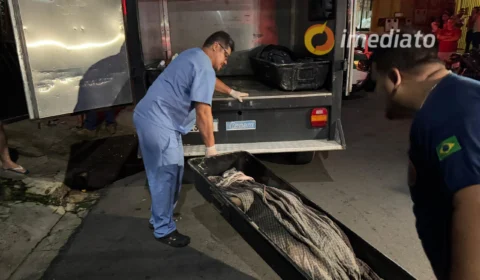 Mulher é morta a tiros enquanto estava com filho no colo no bairro Alvorada 3