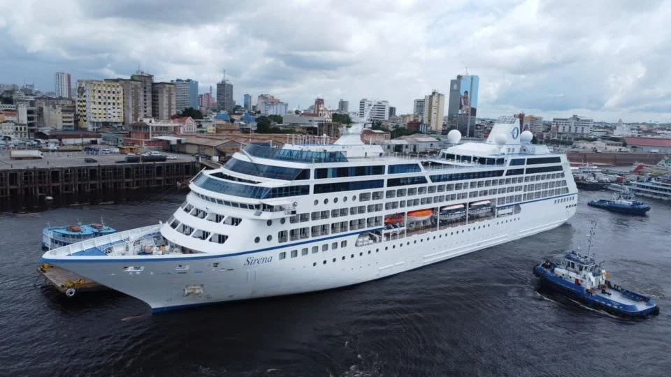 Primeiro navio do ano chega ao Amazonas trazendo 1,2 mil turistas