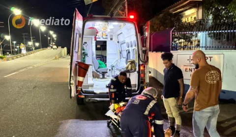 Colisão entre motos deixa motociclista gravemente ferido no bairro Flores