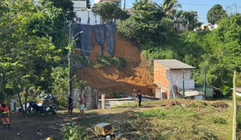 Moradora da Redenção que teve casa atingida por barranco pede ajuda