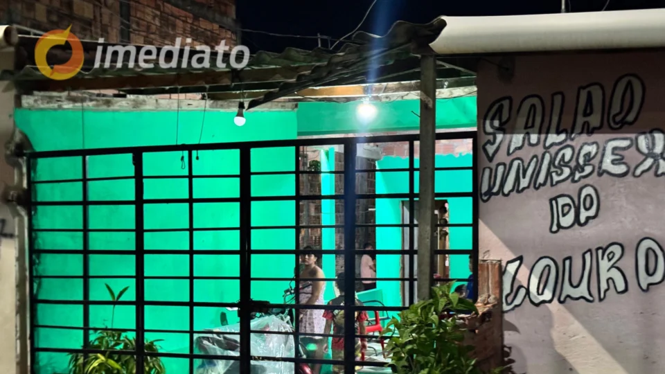 Motorista de app é executado com mais de 15 tiros dentro de residência no Monte Sião